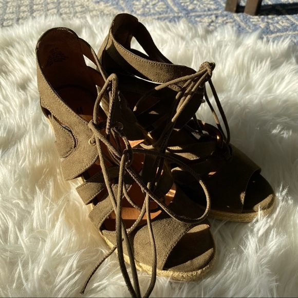 H&M Platform espadrille sandal wedges for women in army green - Picture 2 of 7